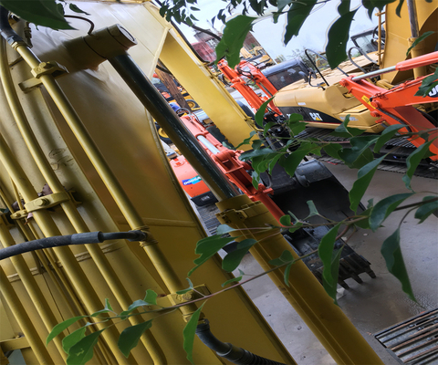 3000 heures de travail Excavateur utilisé SH200 SH120-5 pour vos projets de construction