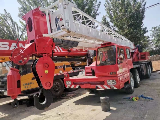 TG-500E Grue de camion Grue mobile QY25K QY25KA QY50KA QY50K QY70K QY70KA QY100K STC500 à Shanghai