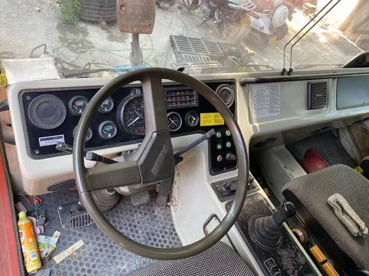 TADANO TG-1000E TG-1500E 100T 150T Grue de camion Grue mobile QY25K5 QY50KA à Shanghai