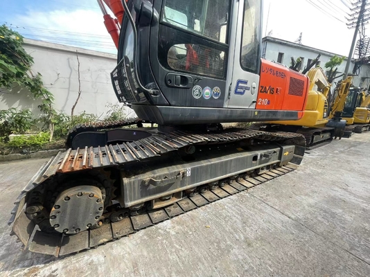 Excavateur Hitachi ZX210 d'occasion avec une capacité de seau de 0,45 m3 et un poids de machine de 21500 kg