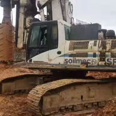 Utilisé en Italie Soilmec SR60 SR65 SR70 SR80 SR80C Rig rotatif abordable et durable