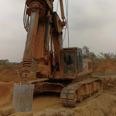La plateforme de rotation Soilmec est équipée d'une plateforme de rotation SR150C, SR280C, SR250C, XR150D, XR180 et SR250