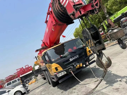 Les véhicules à moteur sont équipés d'un système de freinage à rouleaux de 80 tonnes, qui est équipé d'un système de freinage à rouleaux de 80 tonnes.
