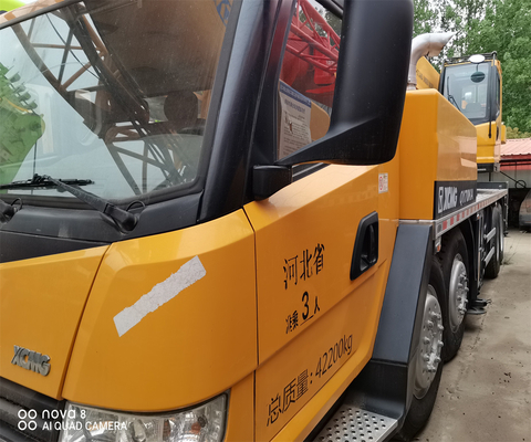 XCMG QY70KA 70T Grue de camion mobile avec soupape hydraulique Liyuan et poids de 20000 kg