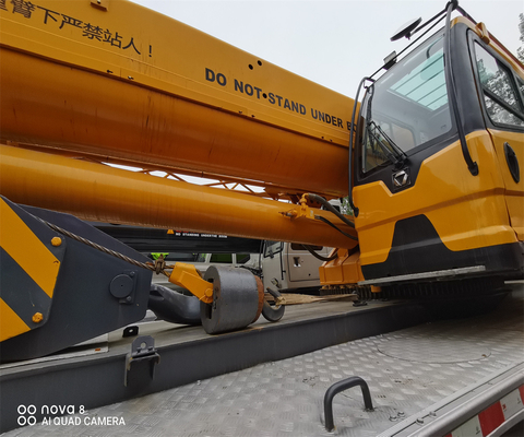 XCMG QY70KA 70T Grue de camion mobile avec soupape hydraulique Liyuan et poids de 20000 kg