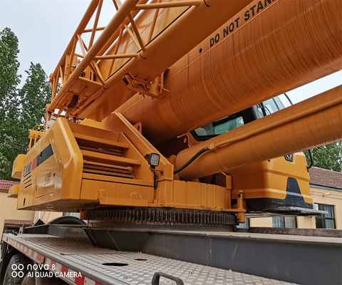 Crane mobile 70T XCMG QY75K Crane de camion d'occasion avec cylindre hydraulique et soupape Liyuan