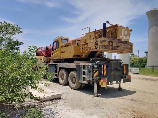 SANY STC800T6 Grue de camion d'occasion avec une capacité de charge nominale de 260 tonnes et une vanne hydraulique Liyuan