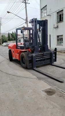 Augmentez l'efficacité de votre entrepôt avec le chariot élévateur HANGCH R100 et la longueur de la fourchette 1220 mm
