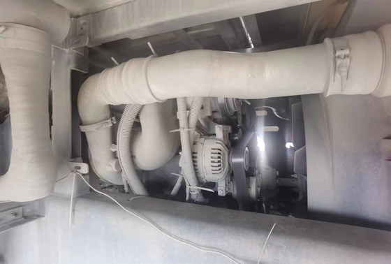 Le moteur de l'appareil doit être équipé d'un moteur de 70 tonnes.