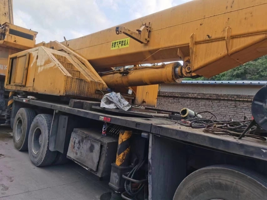 LT1130 LT1070 LT1055 130T 70T 55T 100T Grue de camion avec une hauteur de levage maximale de 48 m