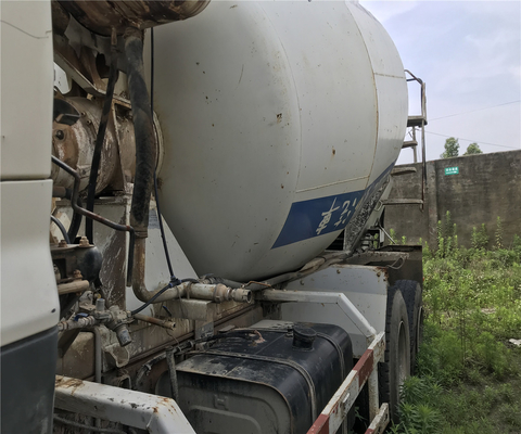 12000 KG de béton 12,9L utilisé HINO700ZOU camion mélangeur pour la construction à un prix abordable