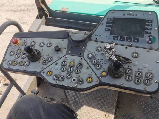 FPT Moteur Vogel 1800-2L Machine de construction de pavé à gazon en bon état de fonctionnement