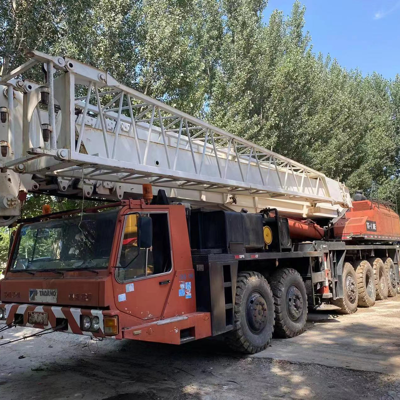 TADANO TG-1000E TG-1500E 100T 150T Grue de camion Grue mobile QY25K5 QY50KA à Shanghai