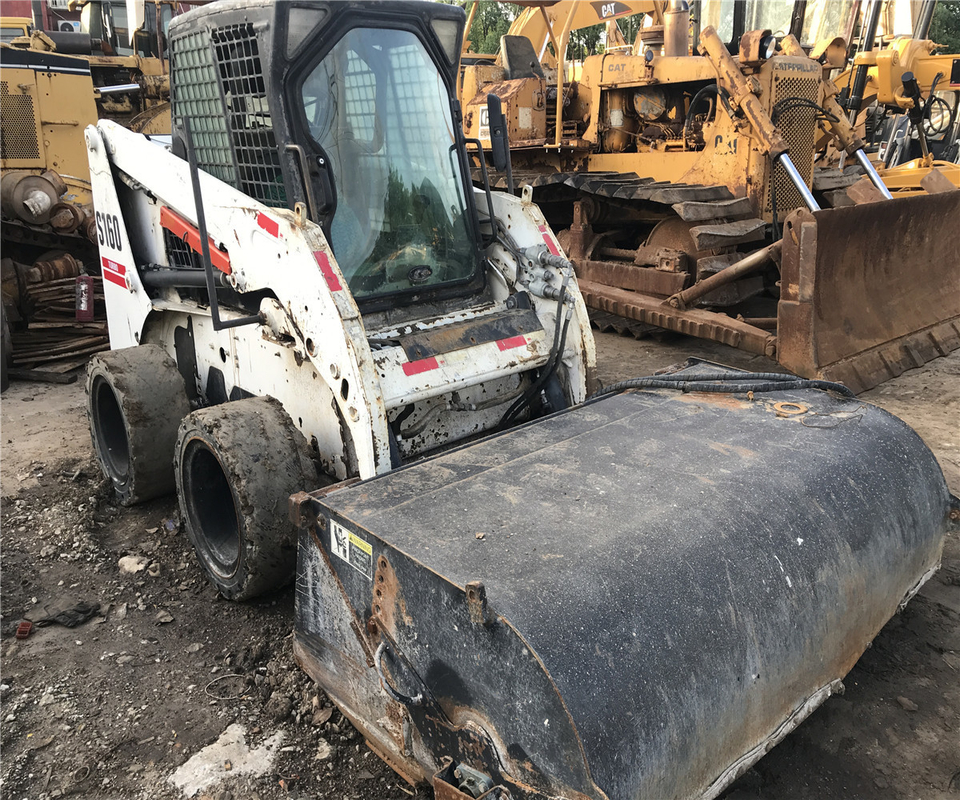 Le chargeur à direction de glissement de 60 kW S160 L'équipement essentiel pour vos projets de construction