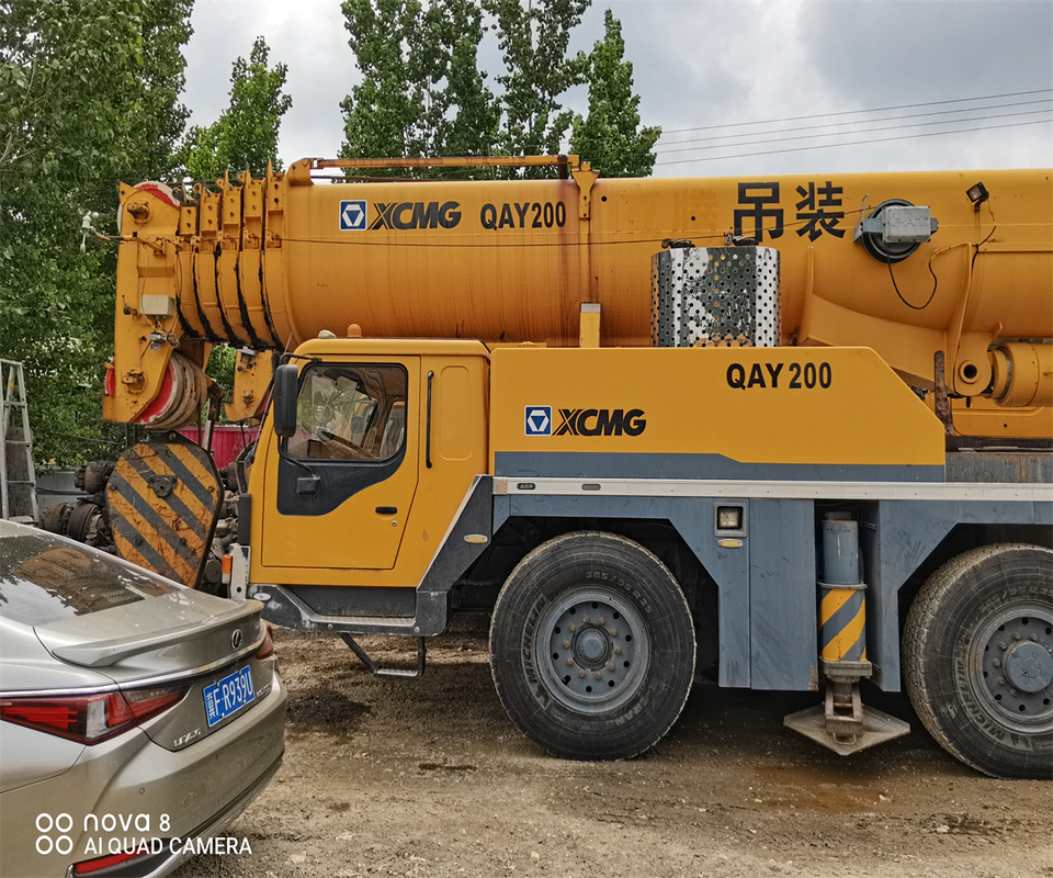 XCMG QY25K5C QY25K5D QY50KC QY70KC QY100K-II QY130K QY160K Grue mobile utilisée avec moteur HINO