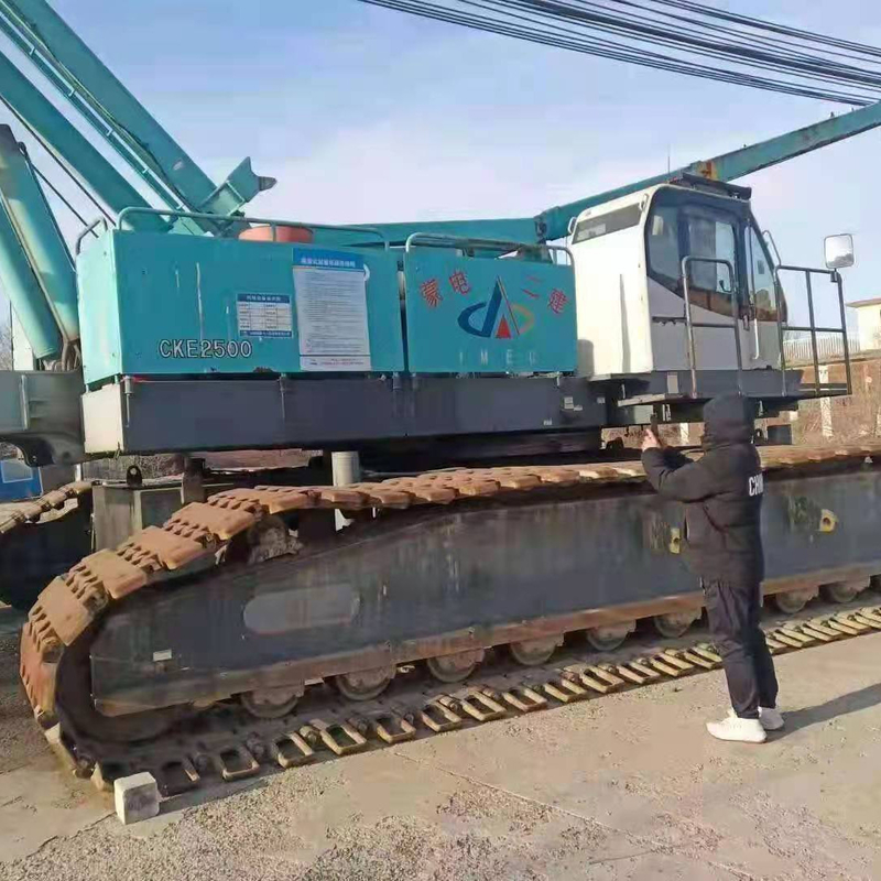 La hauteur maximale de levage est de 58 m CKE2500 P H7150 P H7100 P H7080 7090GS 100T 90T 80T 150T 250T