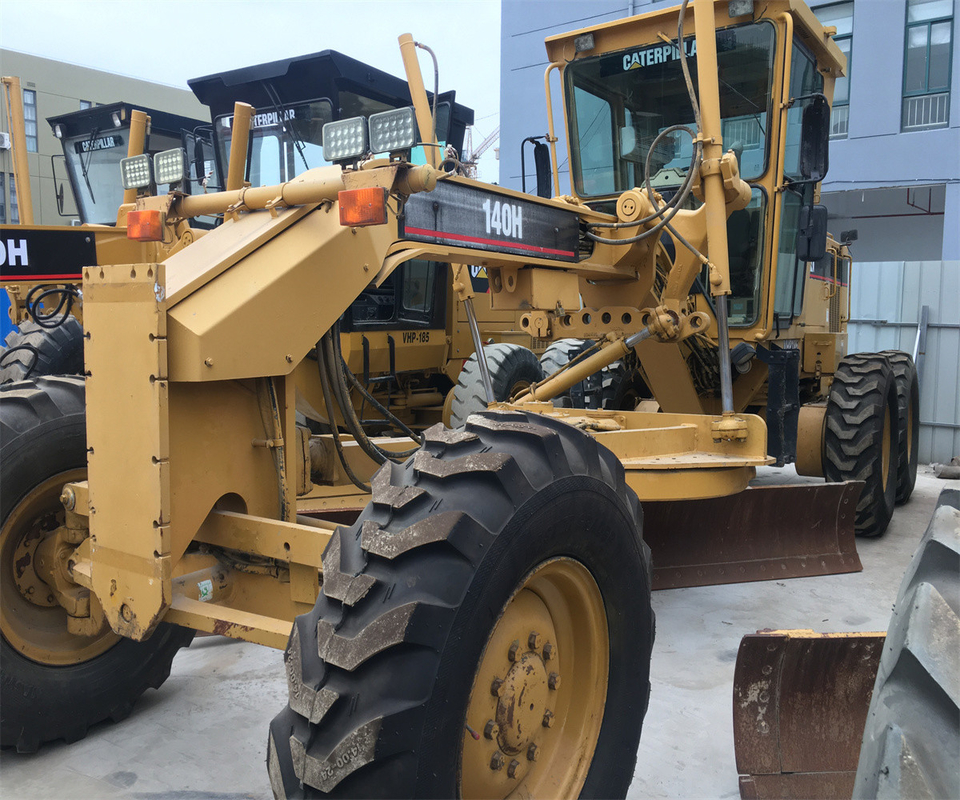 14000 KG Gradeur de moteur d'occasion 140H 140G 140K avec 3000 heures de travail